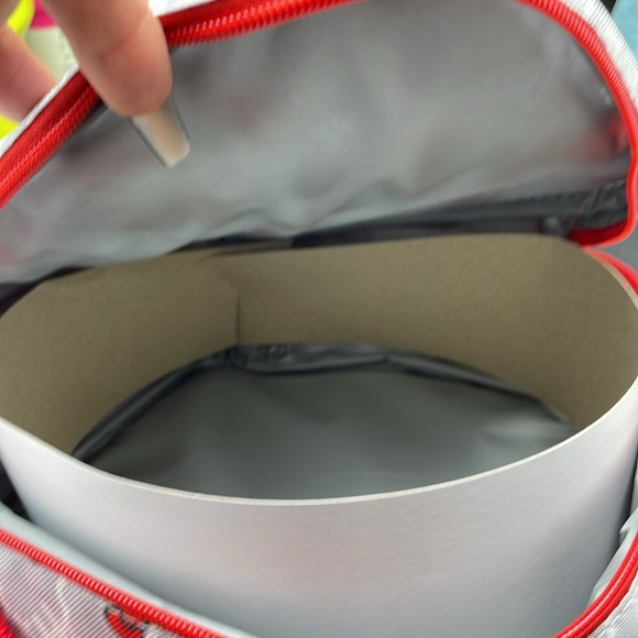 Hello Kitty Lunch box - Picture 3 of 3